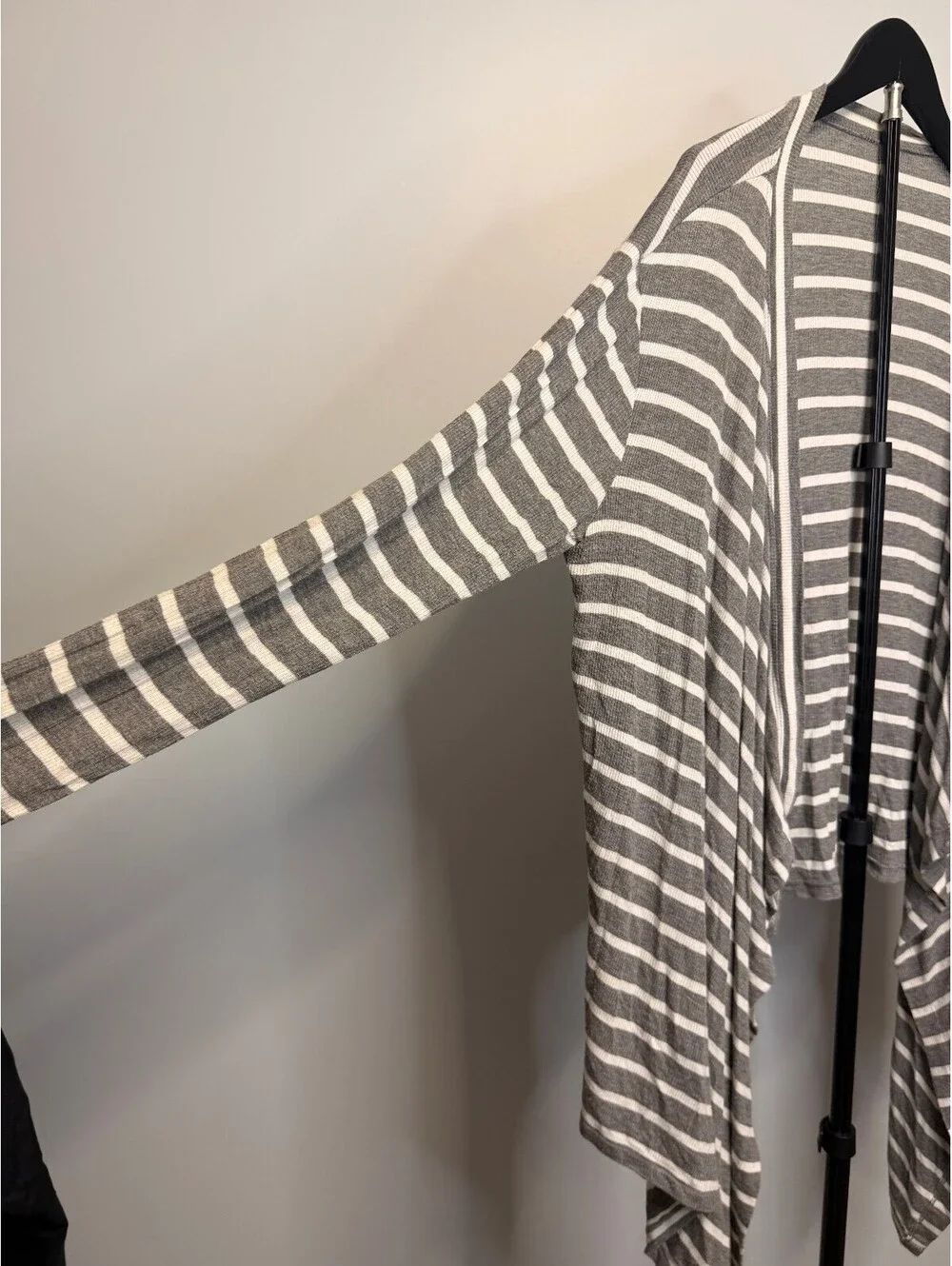Sole Society Women's Lightweight Gray and White Striped Open Front Cardigan Size